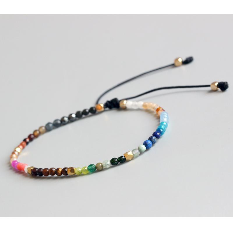 Sternzeichen-Kristallarmband mit Akzenten aus Thai-Silber